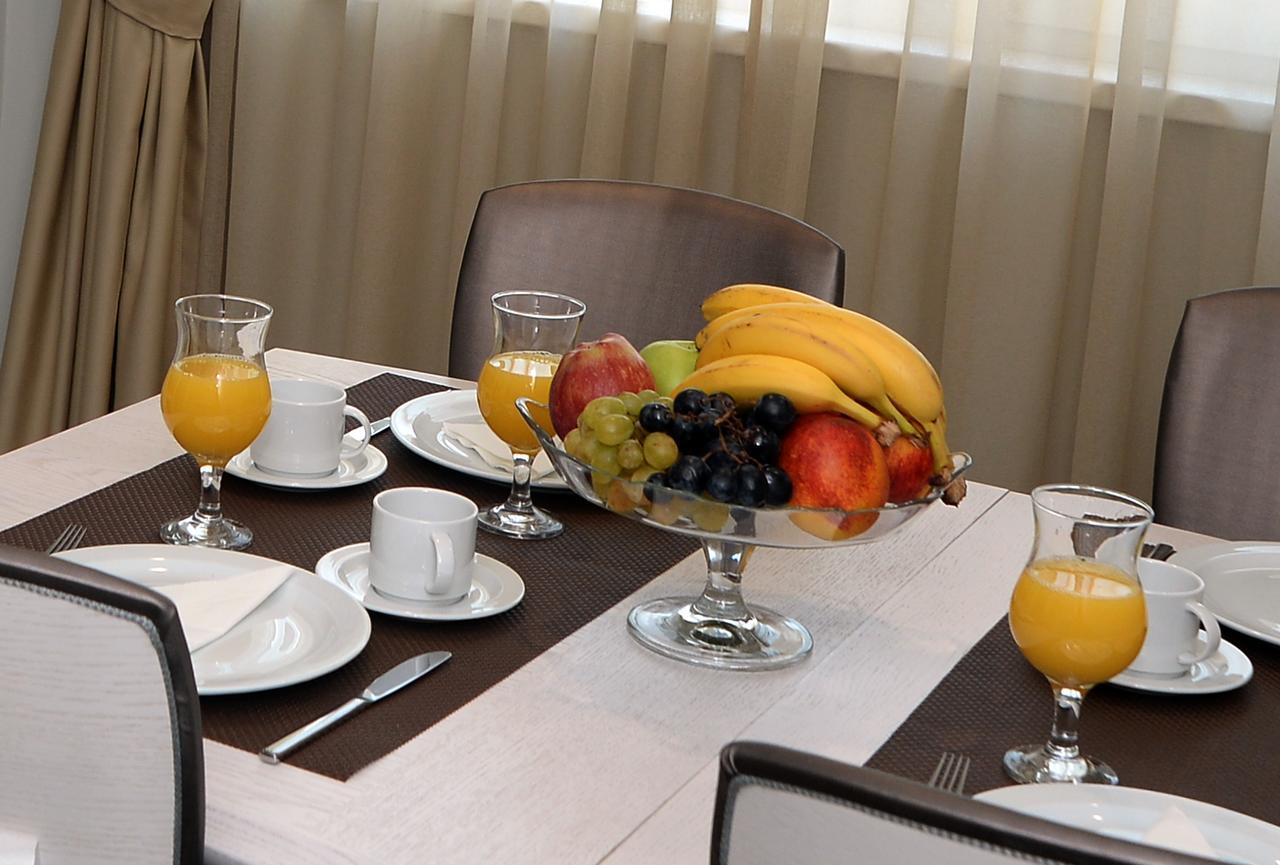 Alexandar Square Apartment *